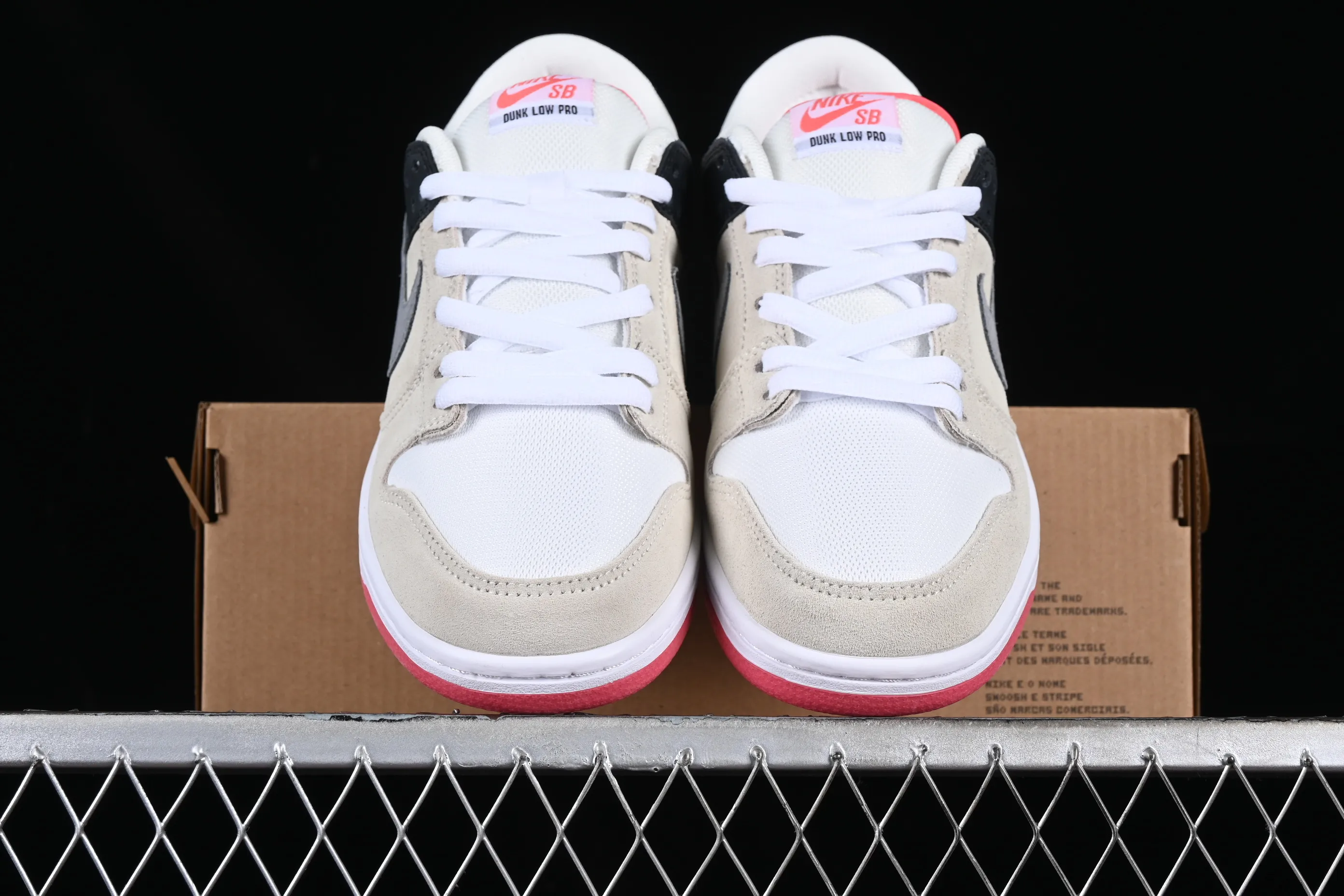 All categories Nk SB Dunk series Nk SB Dunk Low low-top sneakers Nk SB Dunk Low Pro ISO dunk series retro top layer low-top casual sports skateboard shoes CD2563-004